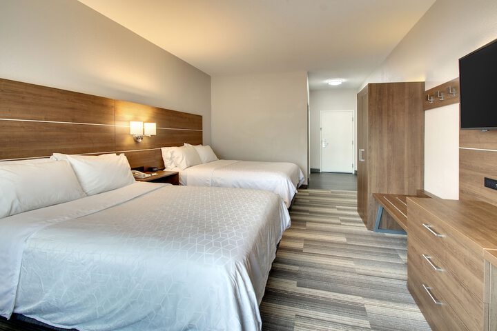 Room 12 of 46