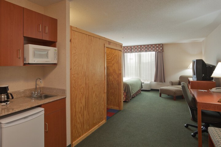 Room 42 of 71