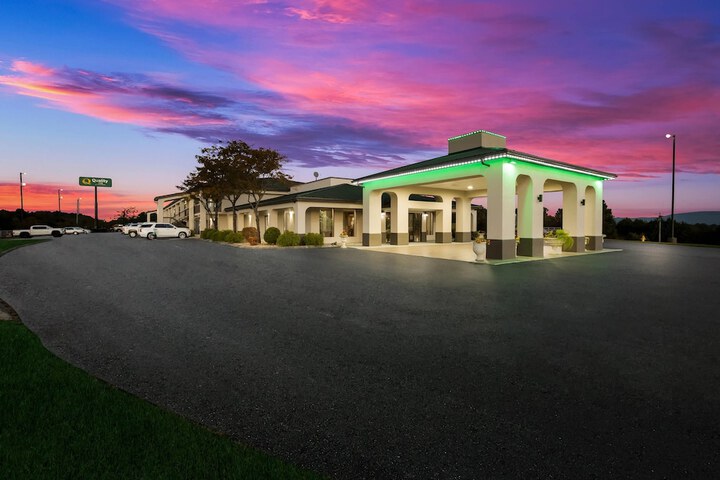 Quality Inn Dandridge