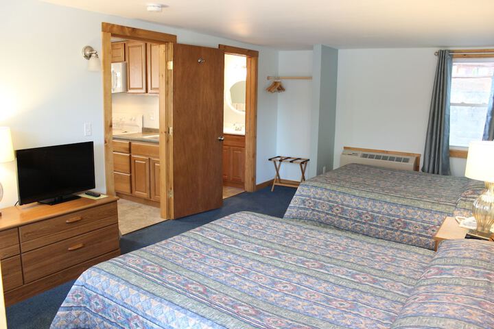 Nootka Lodge