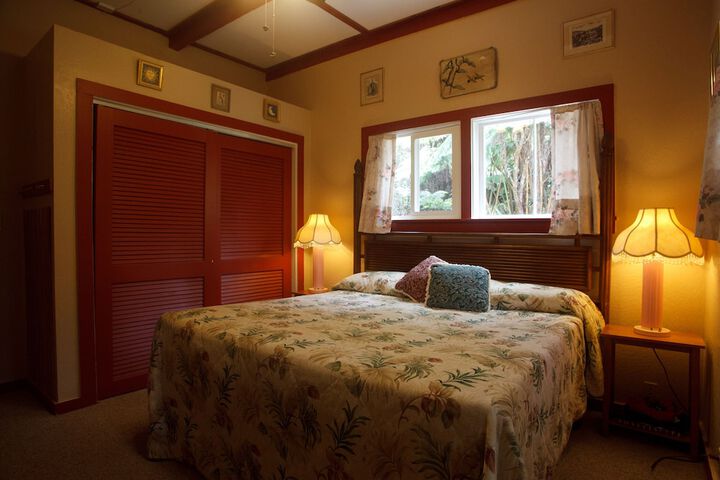 Room 25 of 37