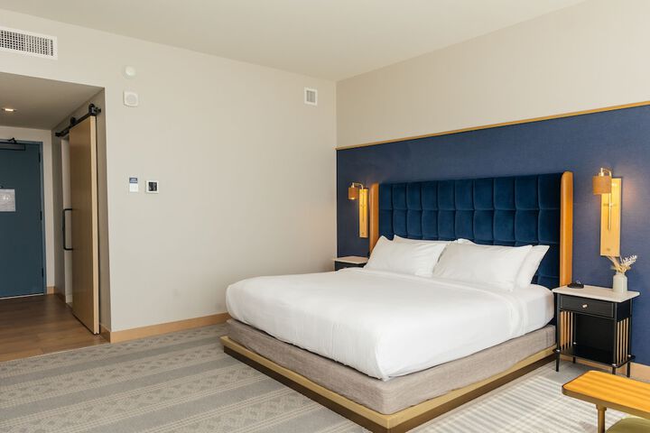 Room 25 of 70