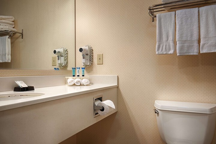 Room 19 of 27