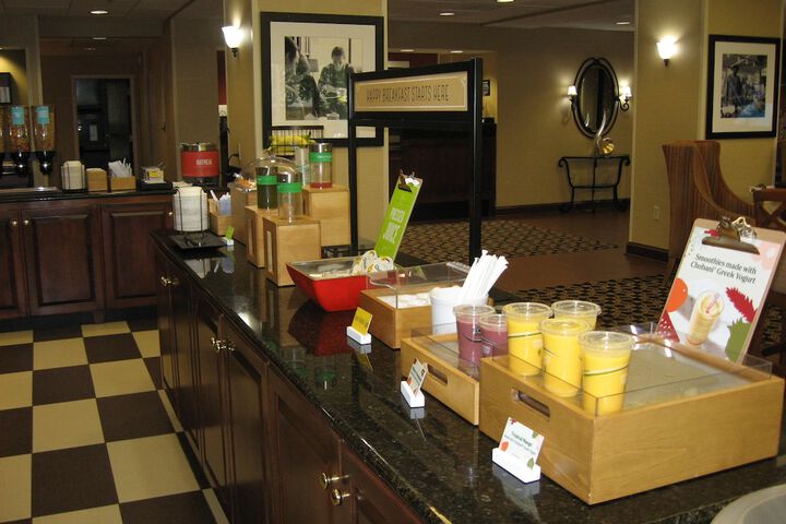 Breakfast/Coffee Service 40 of 48