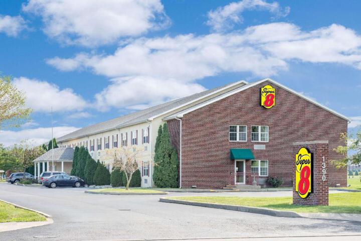 Super 8 Maumee / Toledo OH