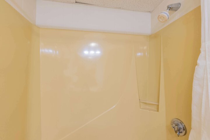 Room 77 of 104