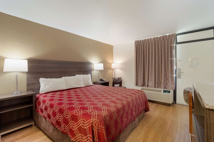 Room 16 of 29