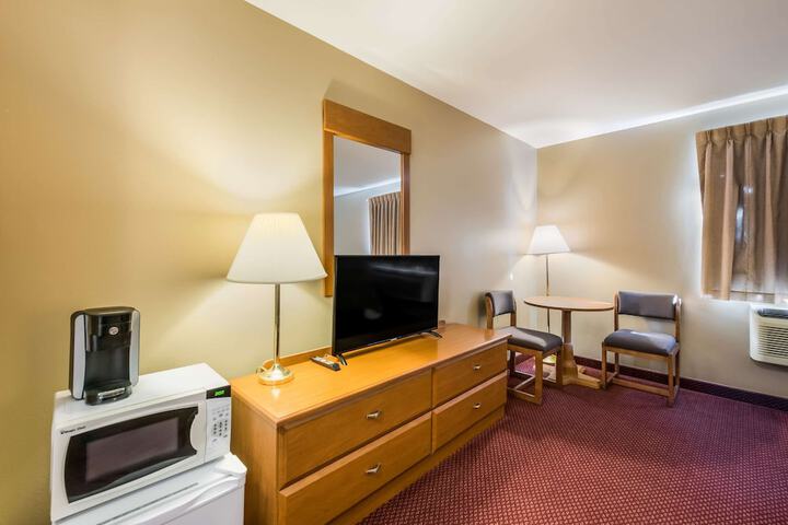 Room 26 of 48
