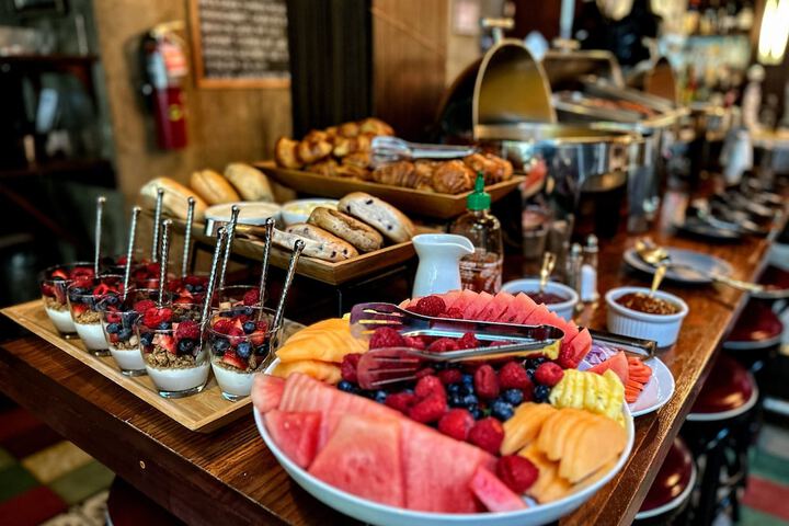 Breakfast/Coffee Service 101 of 114