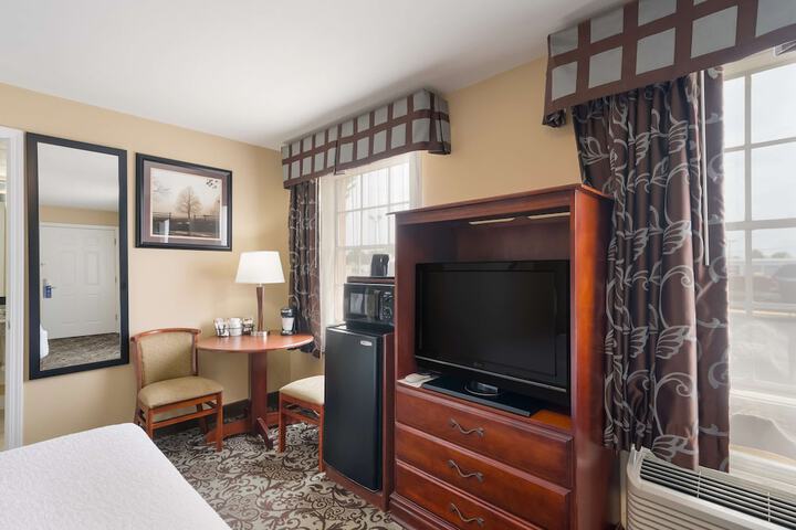 Room 18 of 23