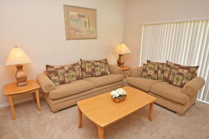 Orlando Sweet Vacation Home 4 Br Villa by RedAwning