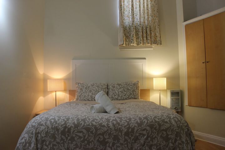 Room 42 of 56