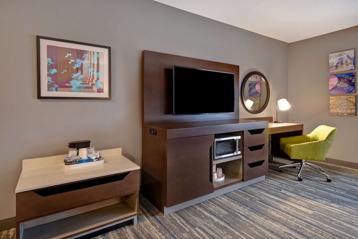 Room 17 of 50