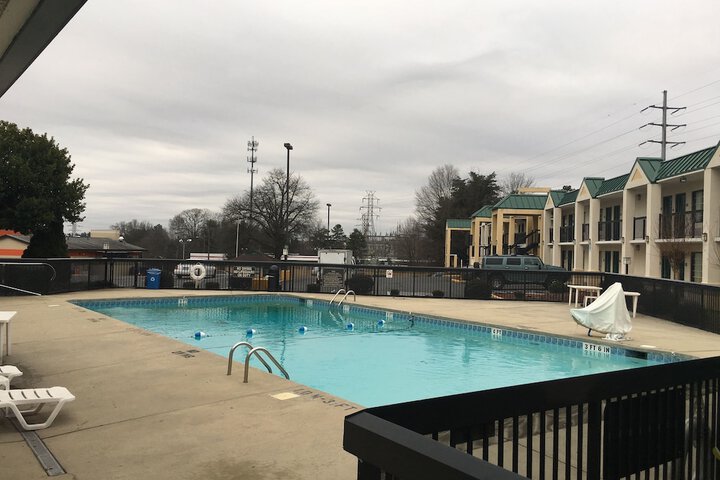 Pool 9 of 68