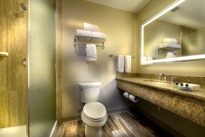Hotel Maison Yakima Tapestry Collection by Hilton