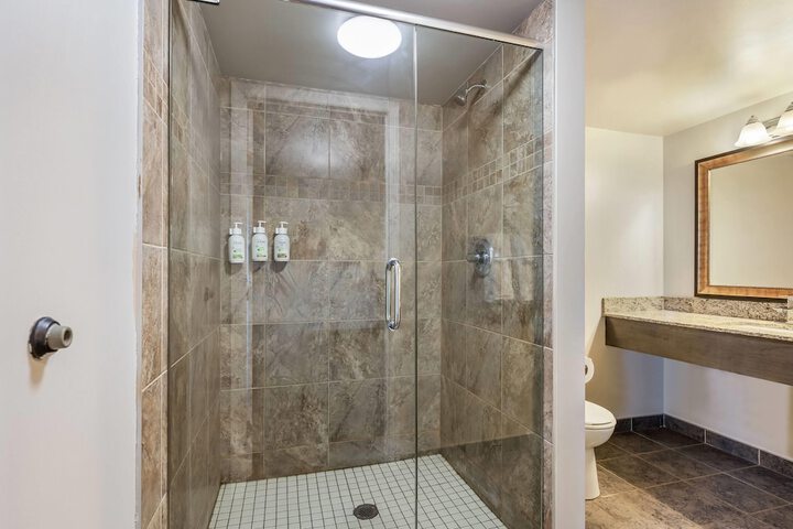 Days Inn by Wyndham Airdrie