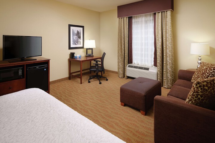 Room 8 of 27
