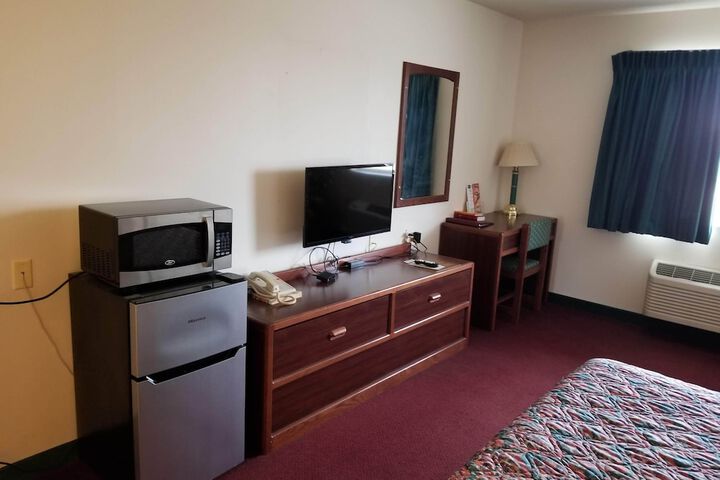 Room 146 of 232