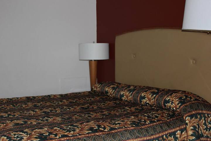Room 21 of 39