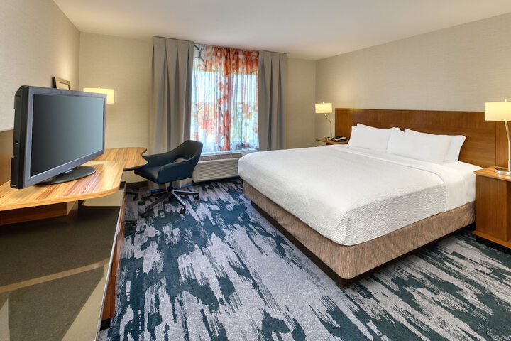 Room 15 of 36