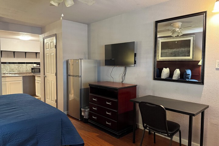 Room 68 of 87
