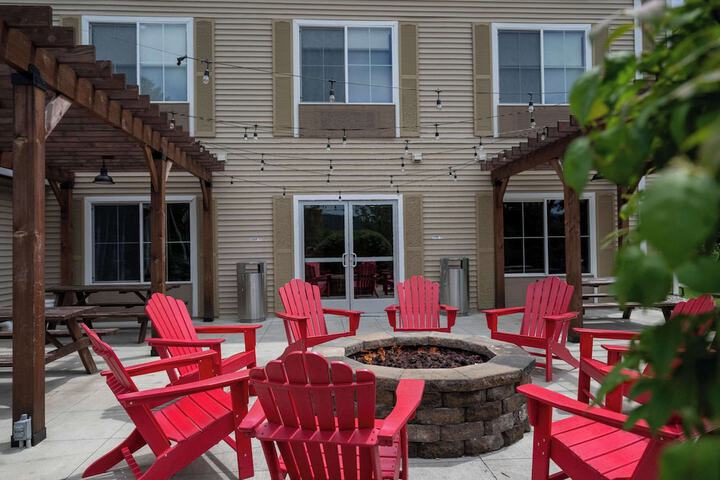 Country Inn & Suites by Radisson Lake George (Queensbury), NY
