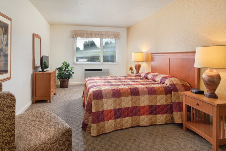 Room 13 of 25