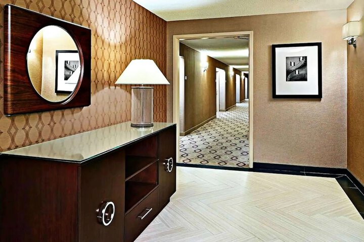 Hotel Interior 6 of 19