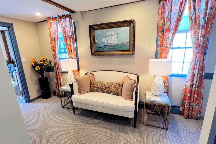 Sally Webster Inn