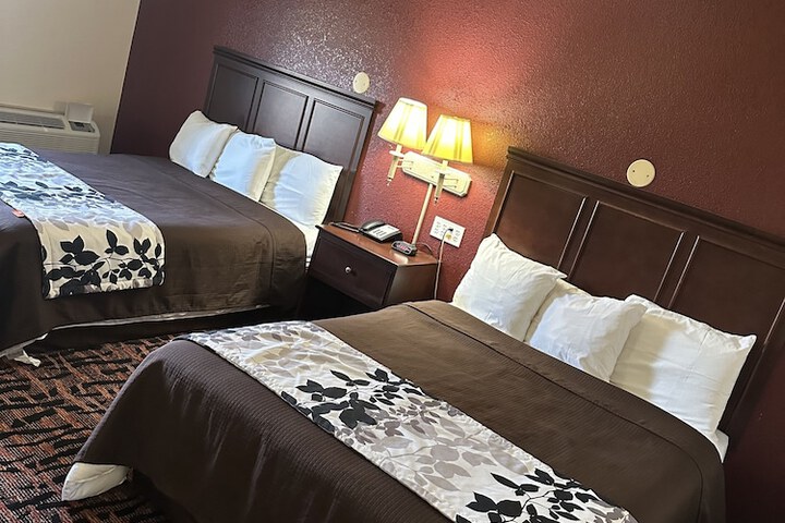Room 22 of 31