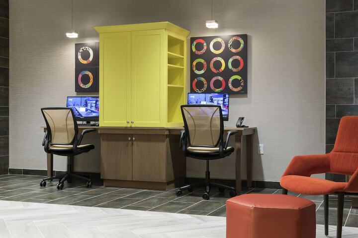 Business Center 50 of 51
