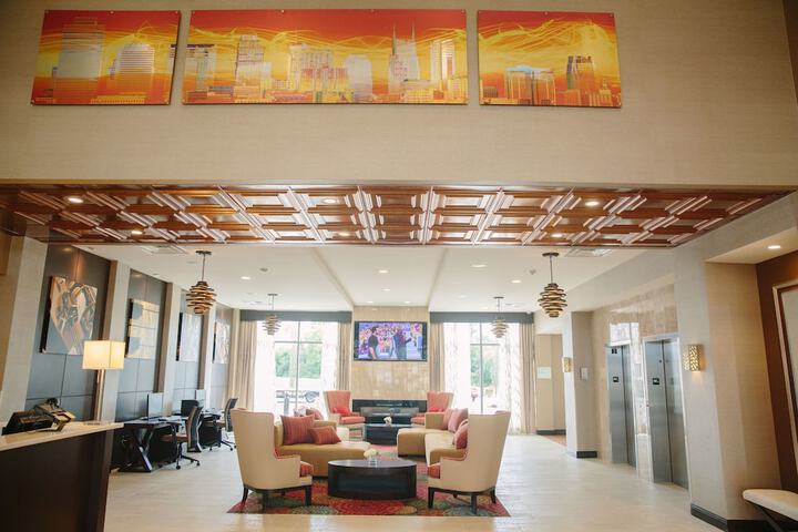 Hotel 7 of 79