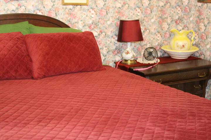 The Mays Place Bed and Breakfast