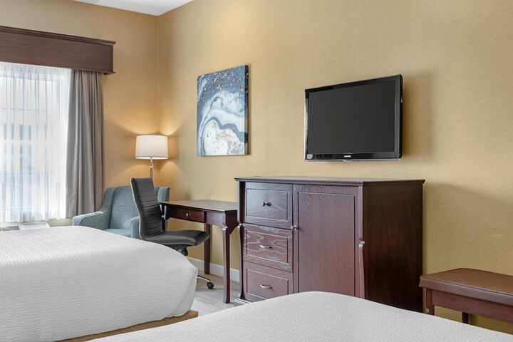 Best Western Plus Fredericton Hotel & Suites