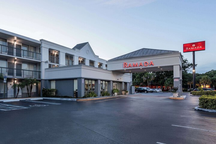 Ramada by Wyndham Altamonte Springs Near I-4