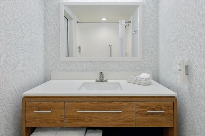 Home2 Suites by Hilton Nokomis Sarasota Casey Key
