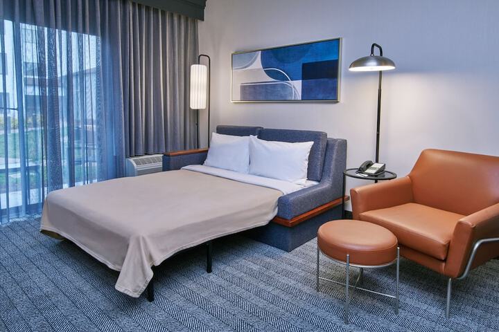 Room 21 of 57