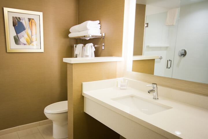 Room 16 of 27