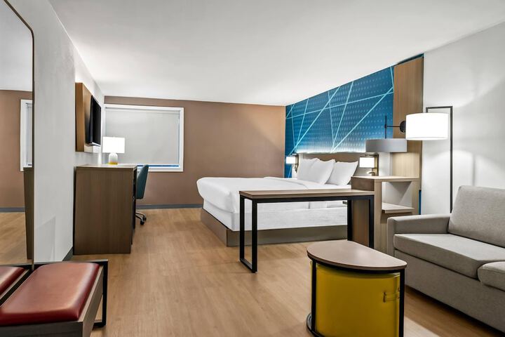 Comfort Inn & Suites