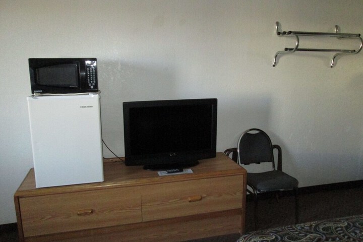 Room 10 of 27
