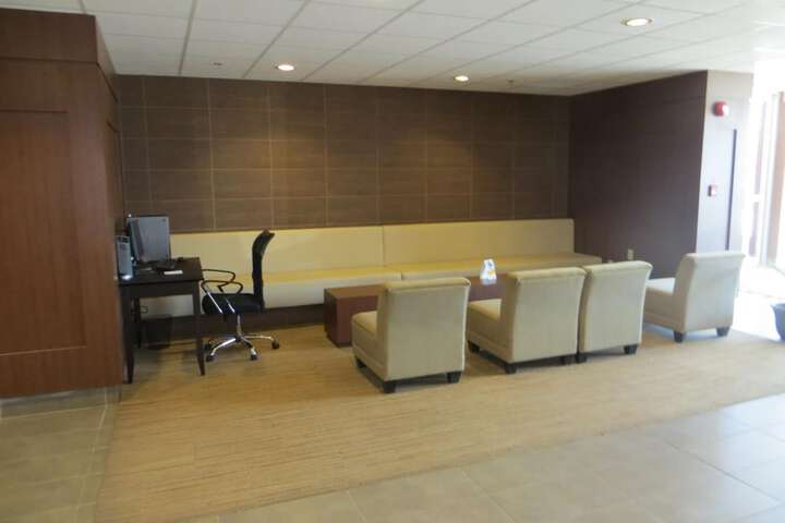 Hotel Interior 4 of 38