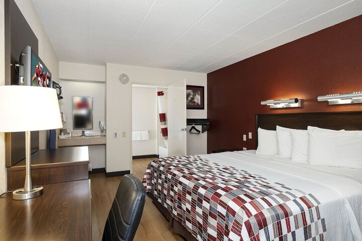 Room 11 of 25