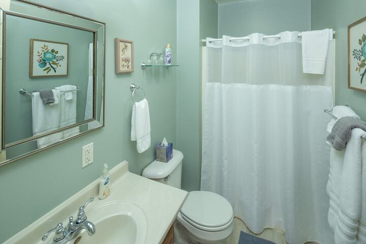 Room 8 of 19