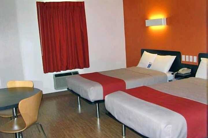 Motel 6 South Haven KS