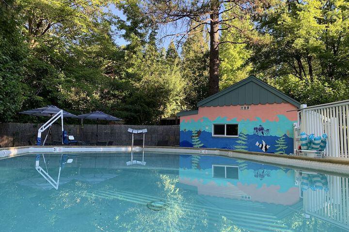 Pool 8 of 236