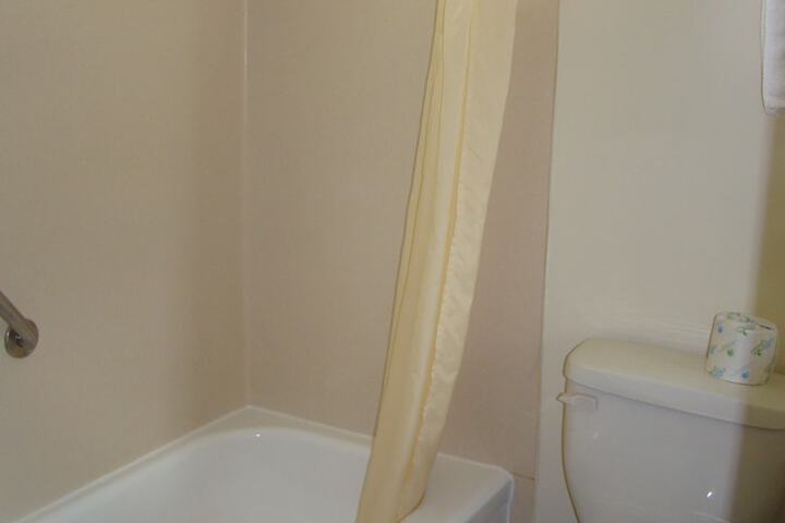 Room 42 of 116