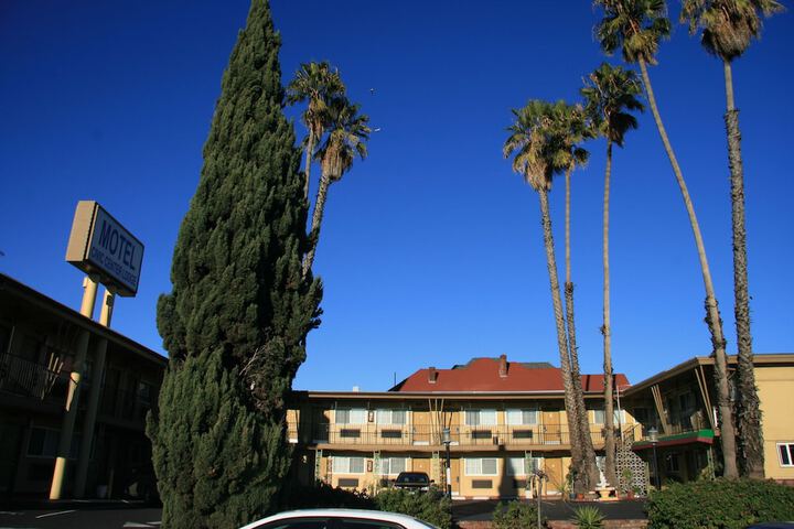 Hotel 8 of 49
