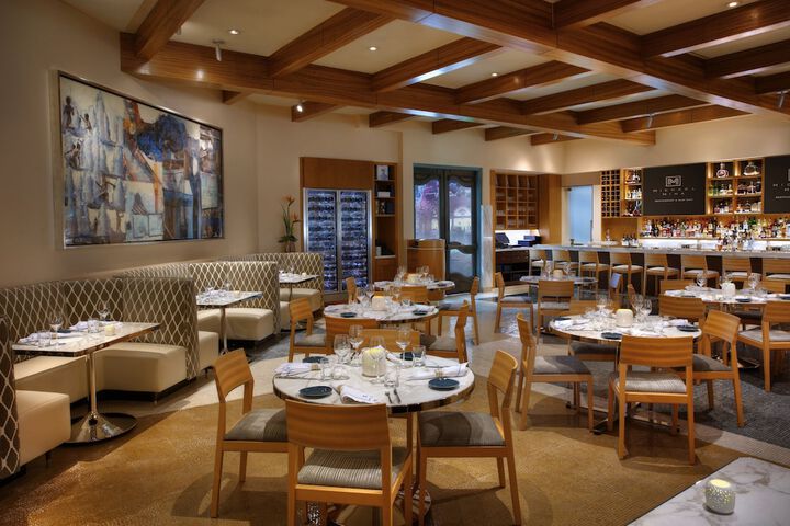 Dining 82 of 121