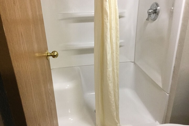 Room 18 of 74