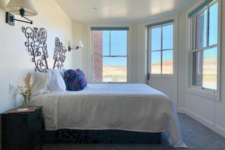Annies Place Bed & Breakfast